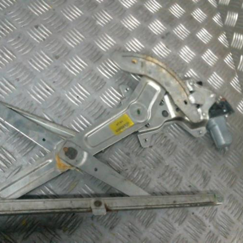 Leve vitre electrique avant gauche NISSAN PIXO Photo n°2