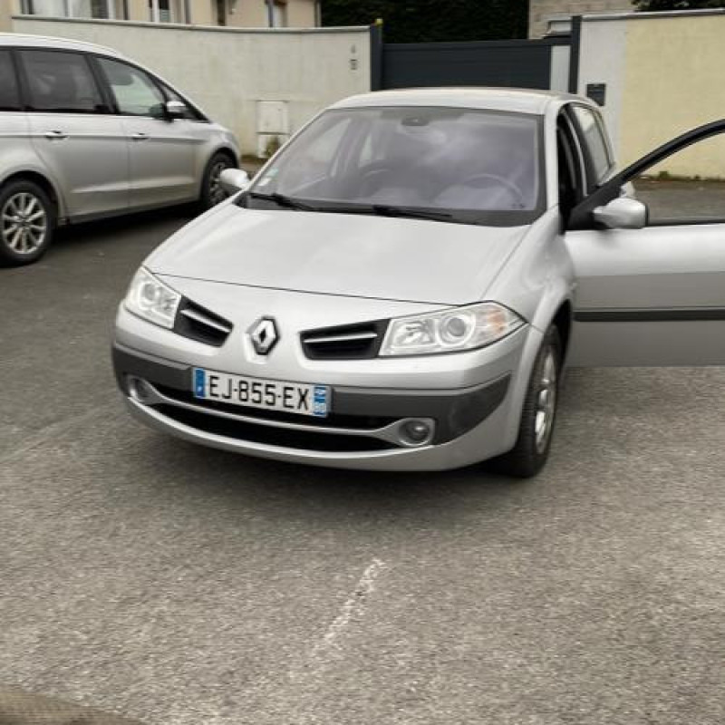 Pretensionneur de ceinture arriere gauche RENAULT MEGANE 2 Photo n°4