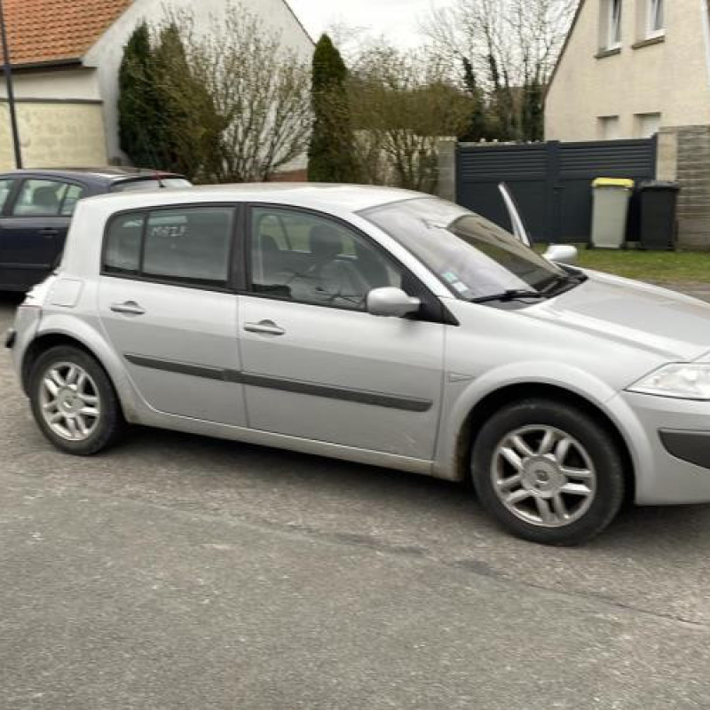 Pretensionneur de ceinture arriere gauche RENAULT MEGANE 2 Photo n°5