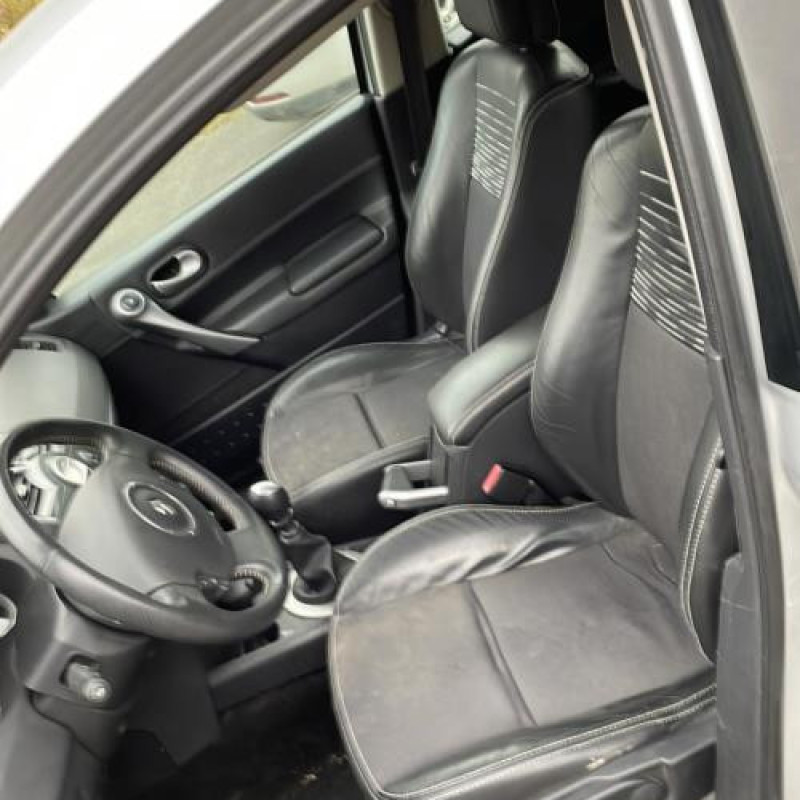 Pretensionneur de ceinture arriere gauche RENAULT MEGANE 2 Photo n°8