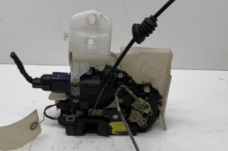 Serrure avant droit VOLKSWAGEN POLO 4