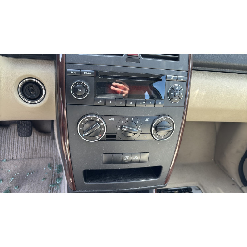 Bouton de coffre MERCEDES CLASSE A 169 Photo n°15