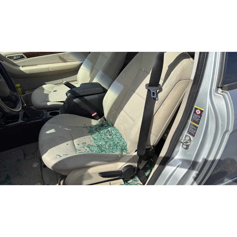 Bouton de warning MERCEDES CLASSE A 169 Photo n°11