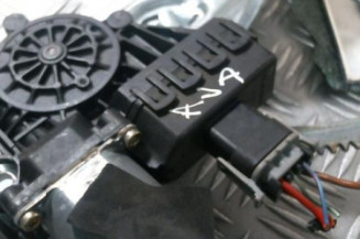 Leve vitre electrique avant droit OPEL ASTRA G