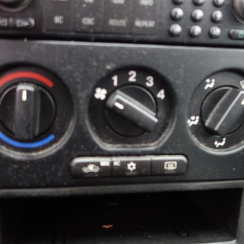Leve vitre electrique avant droit OPEL ASTRA G Photo n°8