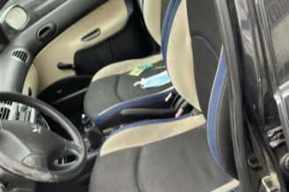 Serrure avant gauche PEUGEOT 206