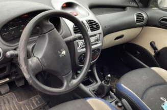 Serrure avant gauche PEUGEOT 206