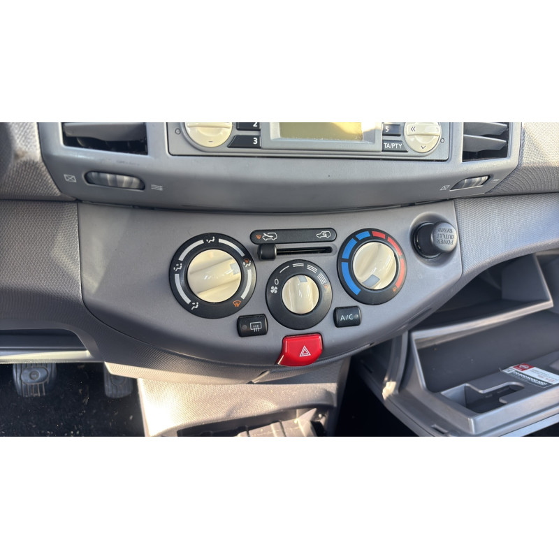 Boite a gants NISSAN MICRA 3 Photo n°18