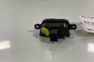 Bouton de warning ALFA ROMEO MITO