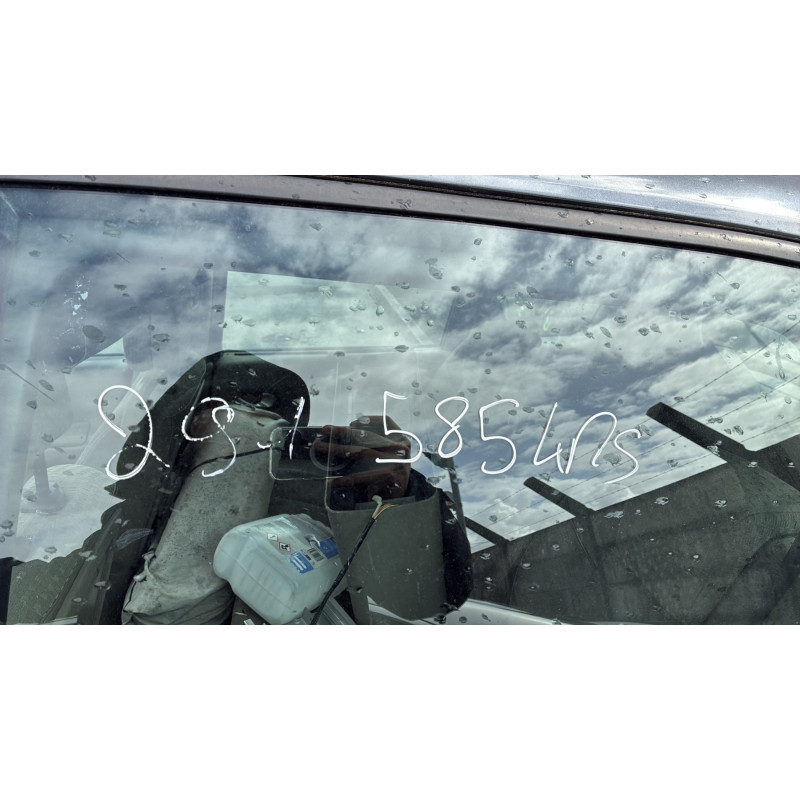 Vitre avant droit RENAULT GRAND SCENIC 2 Photo n°9