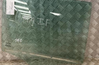 Vitre arriere droit MERCEDES CLASSE E 211 Photo n°1