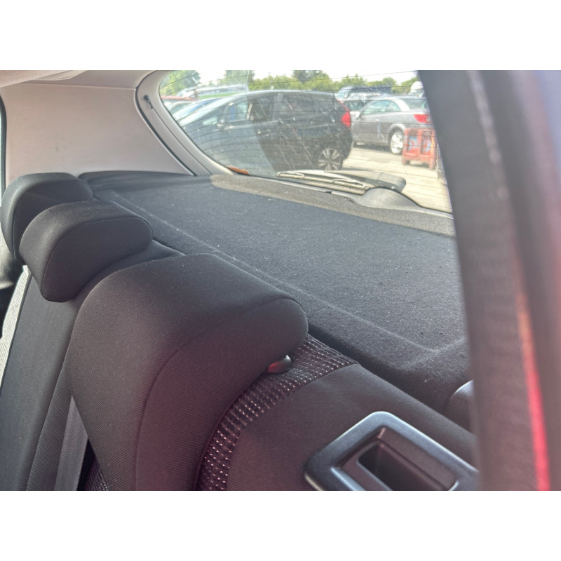 Attache ceinture arriere gauche PEUGEOT 307 Photo n°13