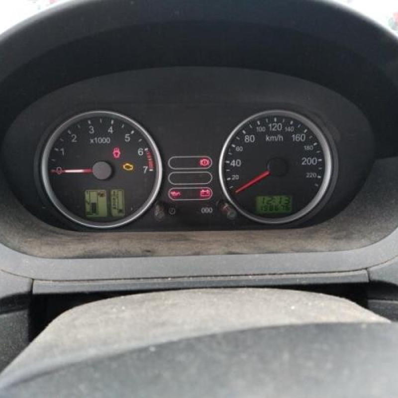Compresseur clim FORD FIESTA 5 Photo n°9