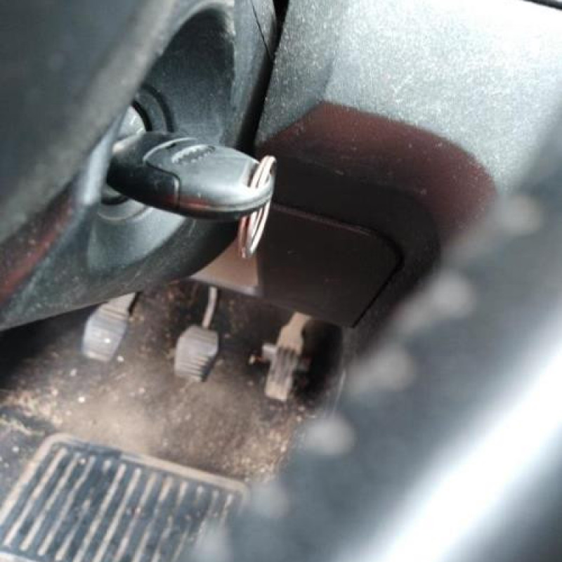 Compresseur clim FORD FIESTA 5 Photo n°11