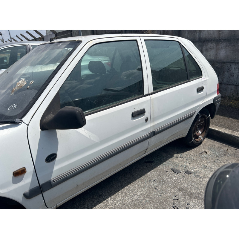 Poignee interieur arriere gauche PEUGEOT 106 Photo n°12