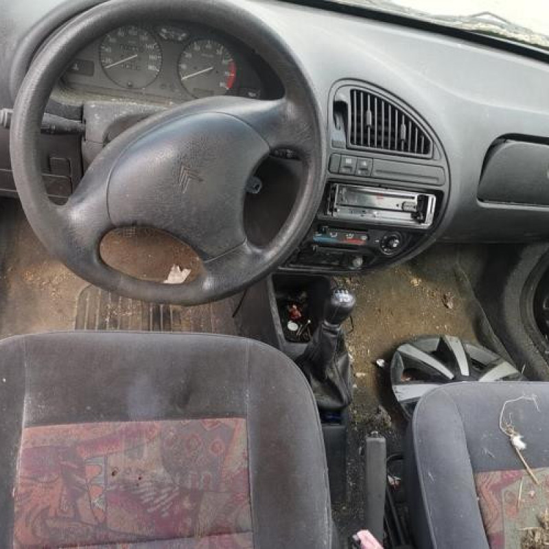 Malle/Hayon arriere CITROEN SAXO Photo n°10