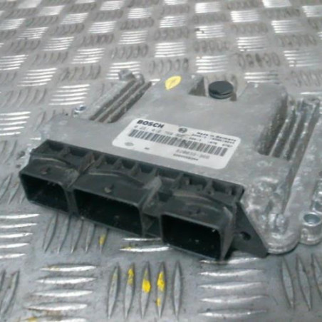 Calculateur RENAULT SCENIC 2 Photo n°1