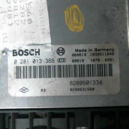 Calculateur moteur RENAULT GRAND SCENIC 2
