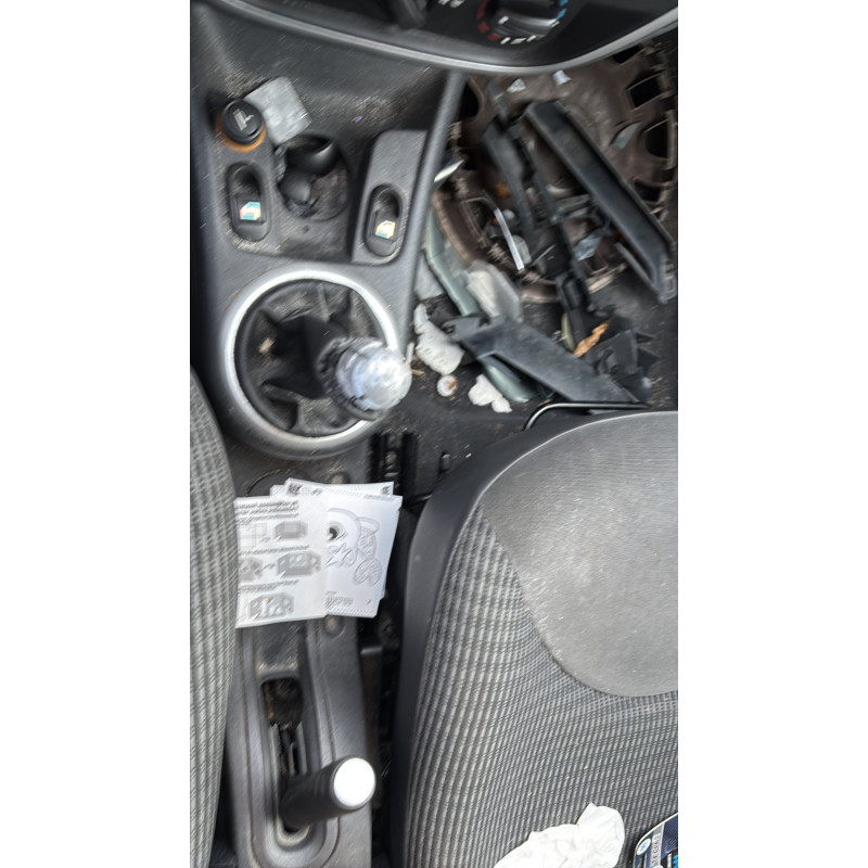 Pare boue avant droit CITROEN C3 1 Photo n°19