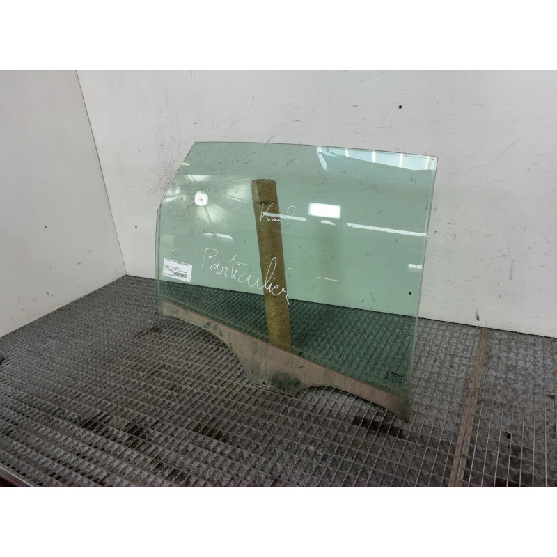 Vitre arriere droit RENAULT SCENIC 2 Photo n°2