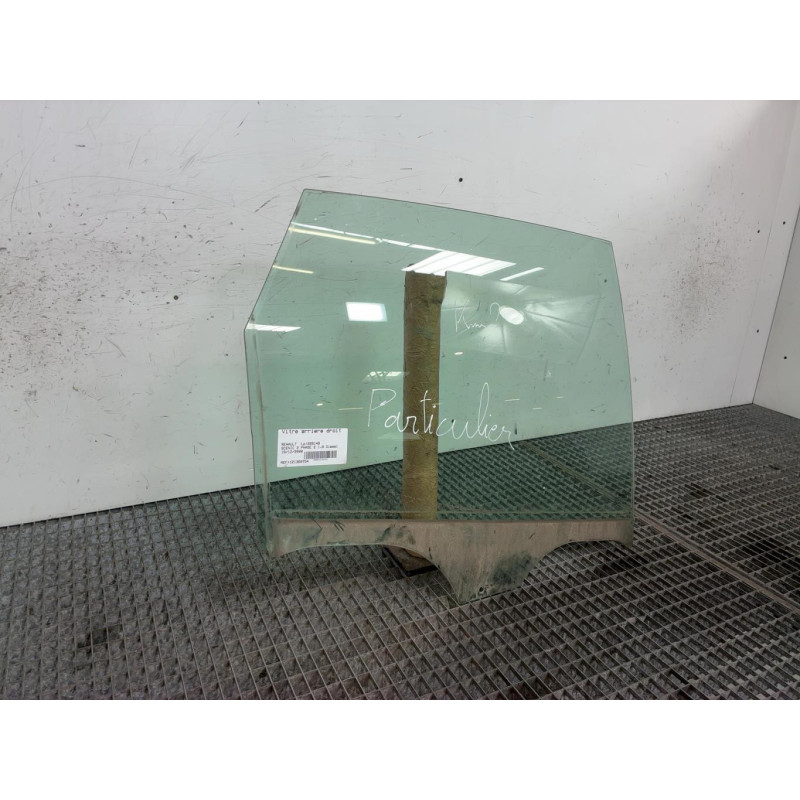 Vitre arriere droit RENAULT SCENIC 2 Photo n°3