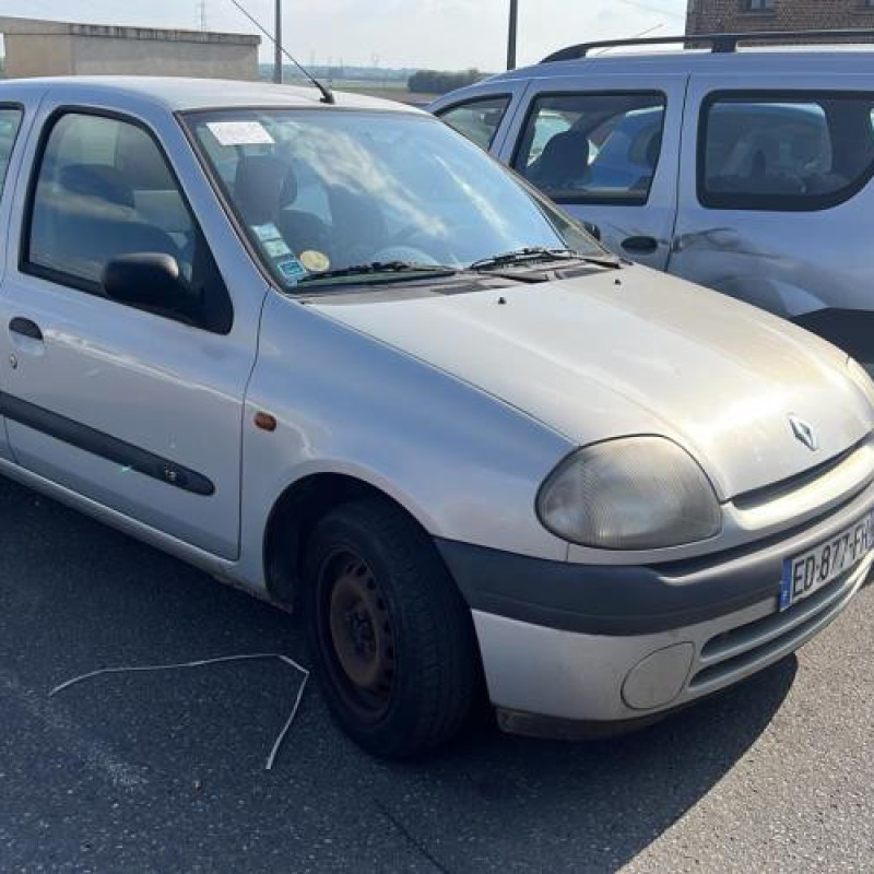 Compteur RENAULT CLIO 2 Photo n°4