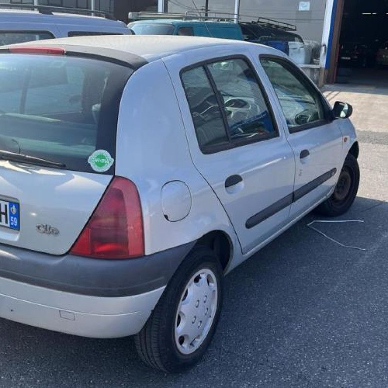 Compteur RENAULT CLIO 2 Photo n°6