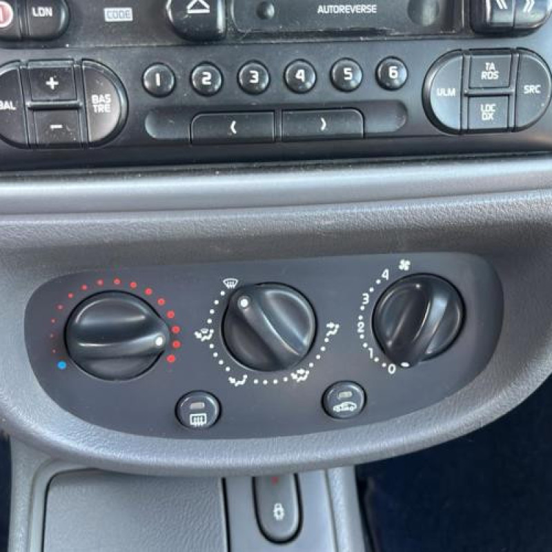 Compteur RENAULT CLIO 2 Photo n°9