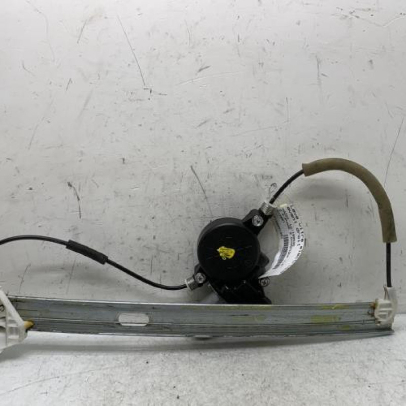 Leve vitre electrique avant droit MAZDA 2 2 Photo n°1