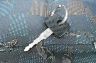 Serrure avant gauche MERCEDES VITO 638