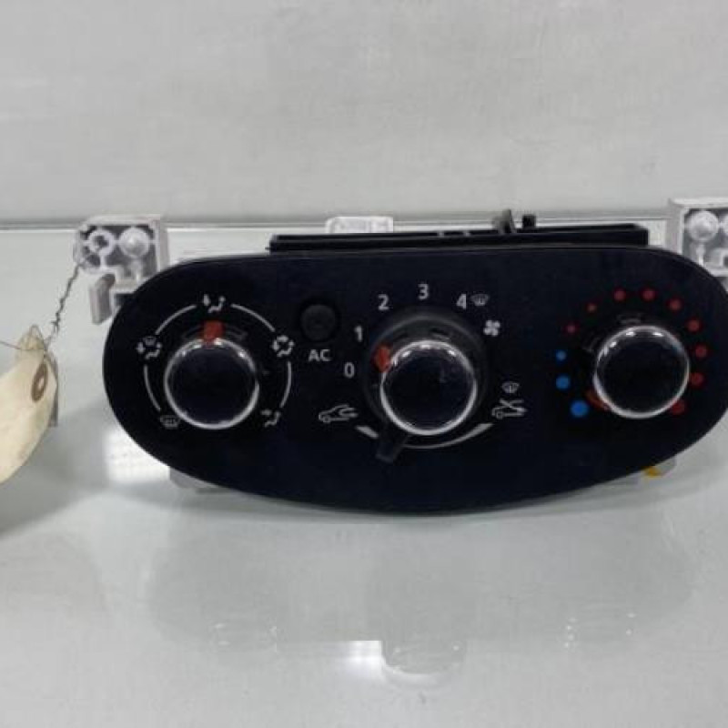 Commande chauffage DACIA LODGY Photo n°1