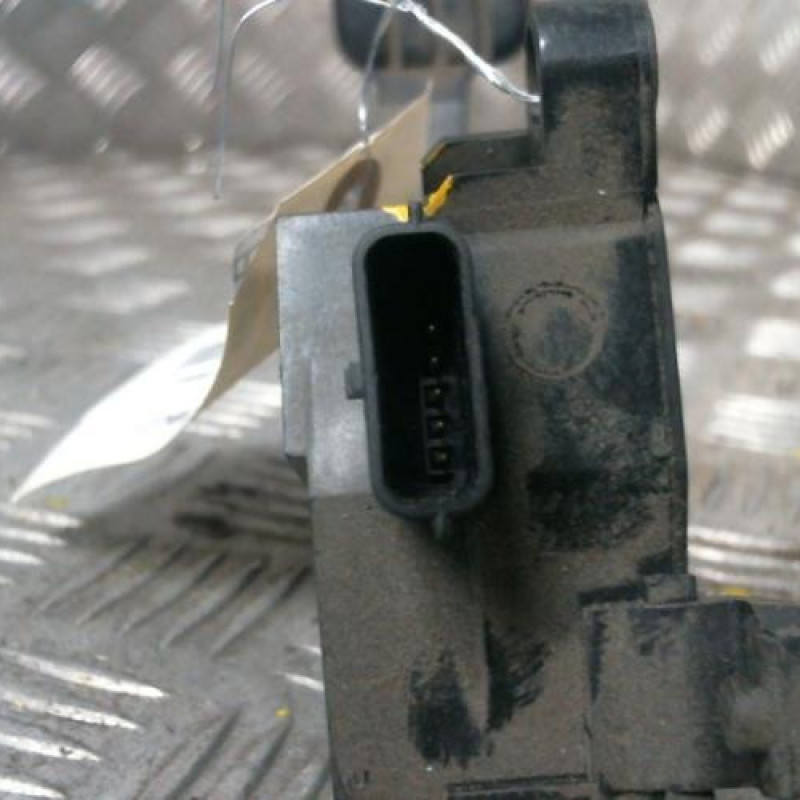 Pedalier d'accelerateur DACIA LODGY Photo n°2