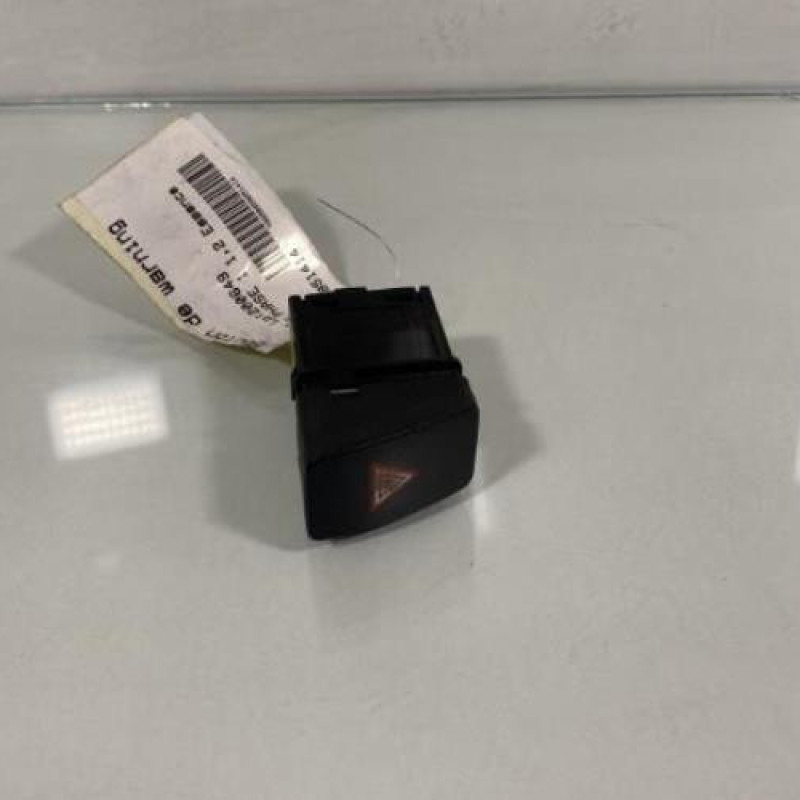 Bouton de warning KIA RIO 3 Photo n°1