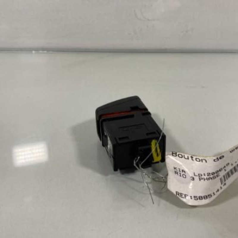 Bouton de warning KIA RIO 3 Photo n°3
