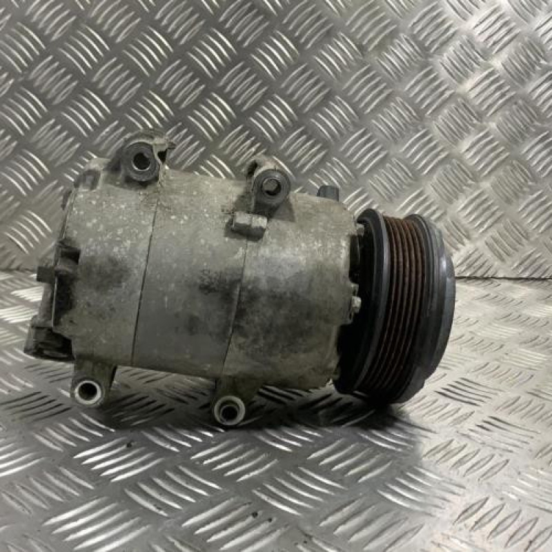 Compresseur clim FORD FOCUS 3 Photo n°1