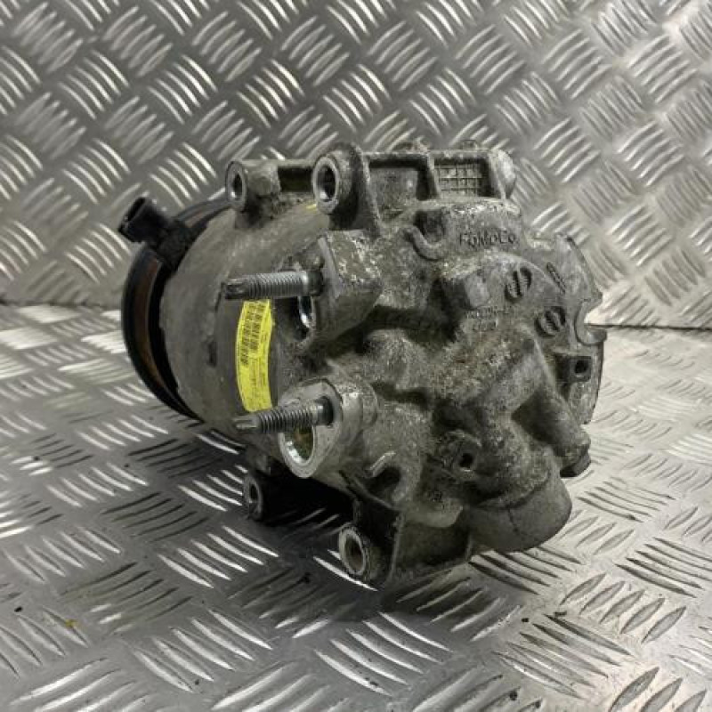 Compresseur clim FORD FOCUS 3 Photo n°3