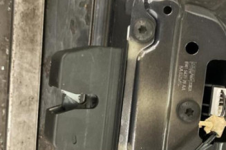 Malle/Hayon arriere FORD MONDEO 3