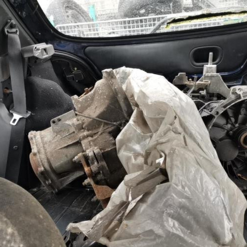 Boite de vitesses FORD FIESTA 4 Photo n°10