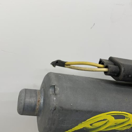 Leve vitre electrique avant gauche FORD FIESTA 4