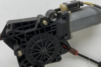 Leve vitre electrique avant gauche FORD FIESTA 4