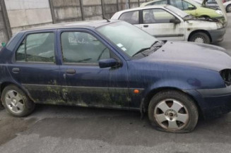 Leve vitre electrique avant gauche FORD FIESTA 4
