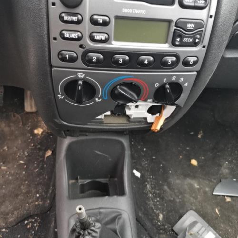 Leve vitre electrique avant gauche FORD FIESTA 4 Photo n°11
