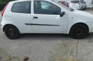 Retroviseur gauche FIAT PUNTO 2