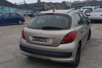 Vitre avant droit PEUGEOT 207