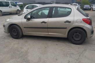 Vitre avant droit PEUGEOT 207