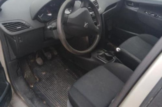 Vitre avant droit PEUGEOT 207
