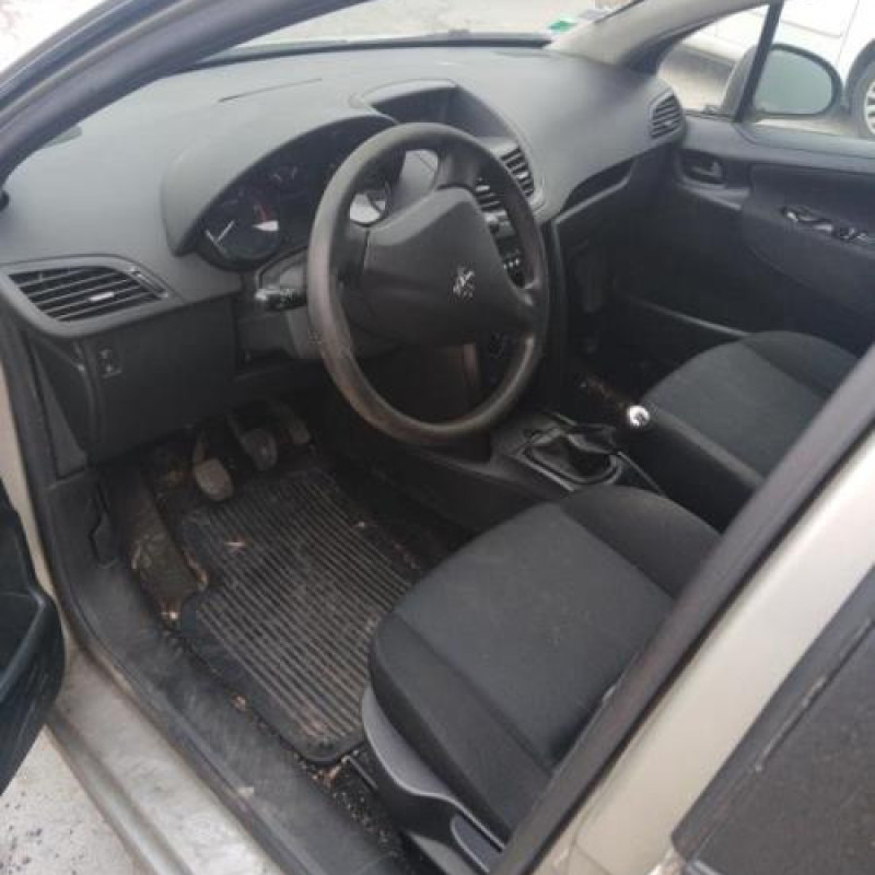 Vitre avant droit PEUGEOT 207 Photo n°6