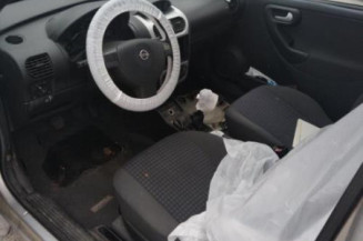 Serrure avant droit OPEL CORSA C