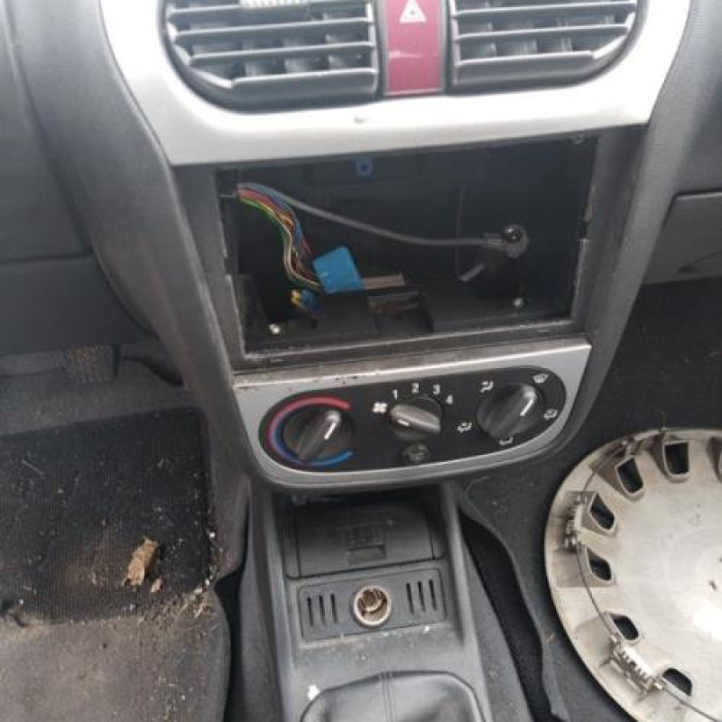 Serrure avant droit OPEL CORSA C Photo n°11