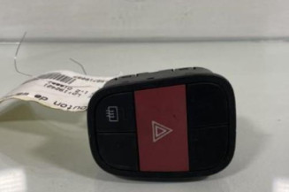 Bouton de warning FIAT QUBO Photo n°1